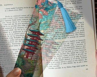 Japanese Shinto Shrine Stained Glass Bookmark – Temple Art Bookmark Gift Idea | Custom Bookmark Idea | Peaceful Reading Gift for Her