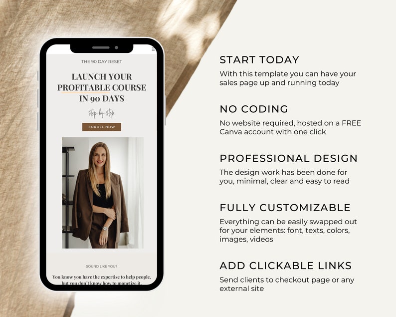 Op de afbeelding: Een telefoonscherm met een website-sjabloon voor het lanceren van een winstgevende online cursus in 90 dagen. De sjabloon toont een vrouw in een bruin blazer, de tekst "Lanceer je winstgevende cursus in 90 dagen" en een call-to-action om je nu in te schrijven. De website-sjabloon is ontworpen om volledig aanpasbaar te zijn en bevat klikbare links.