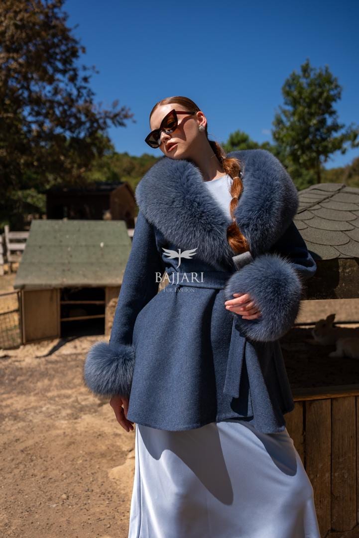 ブルーフォックスファートリムのアルパカウールコート：レディース