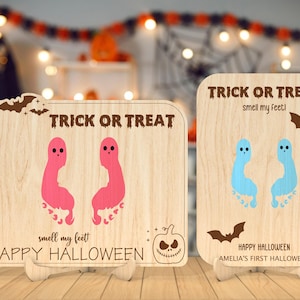Gepersonaliseerde Halloween Footprint Sign SVG, Smell My Feet SVG, First Halloween Sign SVG, cadeau voor kinderen, Halloween Sign SVG, Laser Cut Glowforge