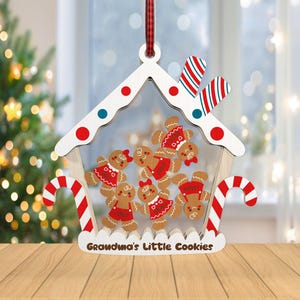 Petits cookies d'ornement de grand-mère personnalisé SVG, ornement shaker 4D, ornement de maison en pain d'épice svg, svg cadeau de Noël, Glowforge découpé au Laser