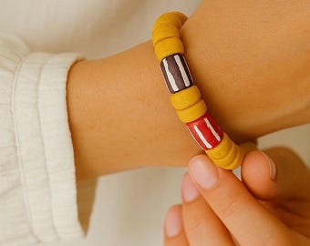 Bracelet de perles traditionnelles africaines.