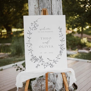 Vintage Floral Wedding Welcome Sign Template: Botanical Crest (Digital Download)