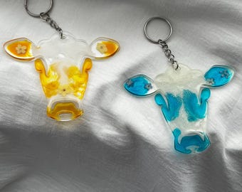 Floral Resin Cow Keychain – Farmhouse Purse Charm