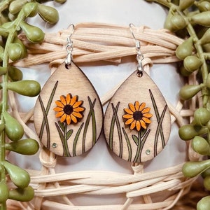 Wildflower Earring SVG File: Laser Cut Flower Design (Digital Download)