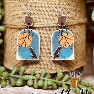 Raven Earrings SVG | Black Bird SVG Laser Cut Earring File | Crow Moon Glowforge Earrings file | GiddyUpStudio | Giddyupsstudio