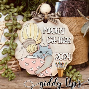 Cat Christmas Ornament SVG File | Glowforge Christmas Ornaments SVG Designs | Cat Lover Christmas Ornament SVG | GiddyUpsStudio