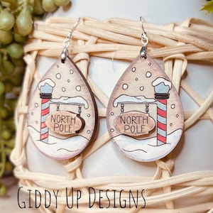 North Pole Santa Earring SVG | Christmas Snow Earring File svg | Glowforge Christmas SVG Designs | GiddyUpsStudio | GiddyupStudio