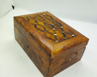 Moroccan lockable Thuya burl Jewelry wooden Box with key . amazing Thuya Wood jewelry Box , gift idea,  , high quality