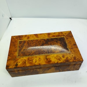 Boîte à bijoux fabriquée à la main en bois de thuya, loupe de thuya, boîte à bijoux, boîte décorative. Cadeau pour elle