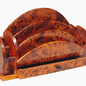 Organizador de escritorio grande de madera hecho a mano, portacorreos de madera de Thuya, estante para cartas de escritorio hecho a mano, almacenamiento de escritorio de madera, regalo perfecto