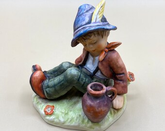 Vintage Hummel Goebel Collectible Figurine “Coffee Break” Number 409 TMK 6 1979-1991