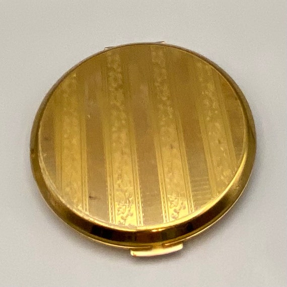 Vintage 1960s 1970s Stratton Powder Compact Gold … - image 1