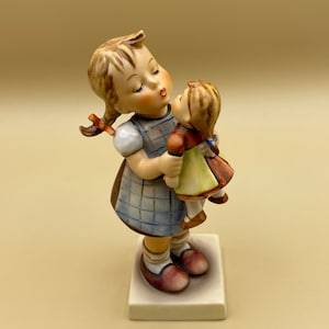 Vintage Hummel Goebel Collectible Figurine “Kiss Me” Number 311 TMK 4