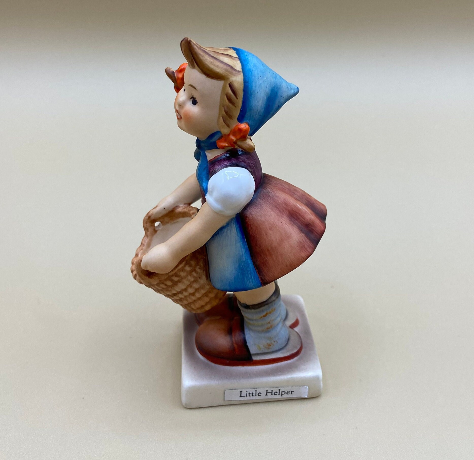 Vintage Hummel Goebel Collectible Figurine “little Helper” Number