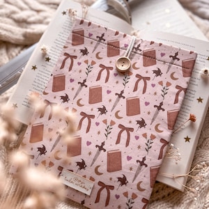 Romantasy Girl Book Sleeve Gift for Book Lover Book Merch Romance Fantasy Reader