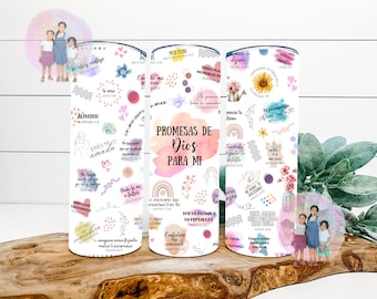 Può includere: Tre bicchieri bianchi con disegni ad acquerello colorati e citazioni ispiratrici in spagnolo. I bicchieri presentano citazioni sulla fede, l'amore e la speranza. I bicchieri sono decorati con fiori, arcobaleni e altri disegni fantasiosi.