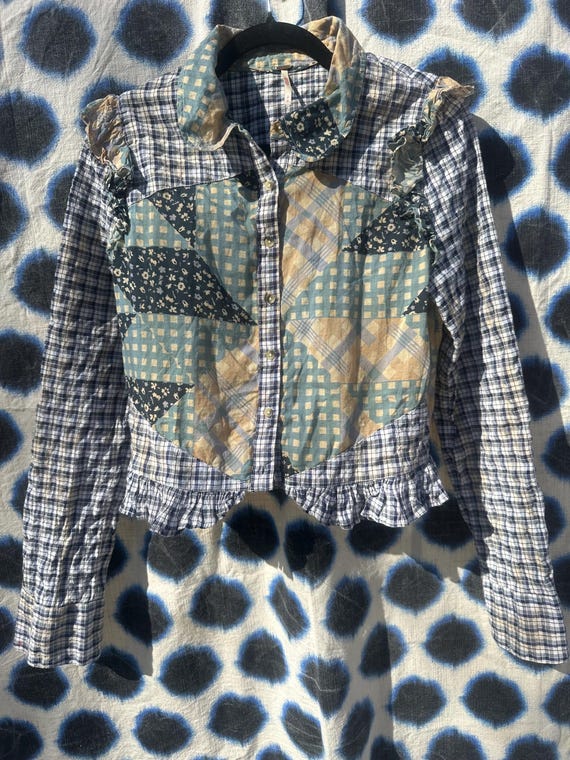 Quilt Print Ruffle Sleeve Blouse - image 1