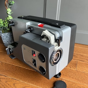 Vintage Projector - Sankyo Dualux 1000 Dual Gauge 8mm/Super 8 Film Projector