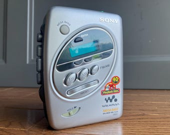 Sony WM-FX33 Mega Bass Walkman Cassette Radio Player FM AM - Etsy
