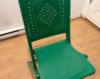 Vintage Wooden Folding Chair - Great Green