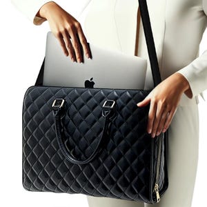 Elegante Laptoptasche mit Rautenmuster, veganes Leder mit goldenen Metallteilen - Schlanke Arbeitstasche für Damen, Geschenk für Sie, Laptoptasche