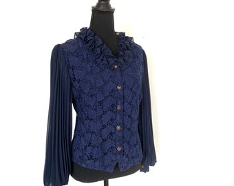 Vintage blue lace pleated shirt