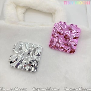 Metallic Mini Compact Mirror: Double-Sided Y2K Makeup Accessory