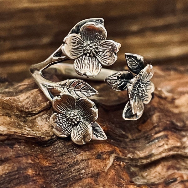 Dogwood Flower Adjustable Ring in Sterling Silver 925  - Right hand Ring - Gift - Floral Leaf Nature Jewelry - Peace - Legacy Supplies R5