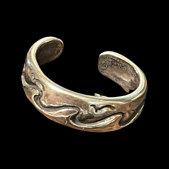 Dolphin Toe Ring Antiqued Oxidized Sterling Silver Dolphin Toe Ring Antiqued Oxidized Sterling Silver