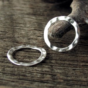 Sterling Silver Circle Connector Links - Pendants - Earring Hoops - Charm Holders - 2 or 10 Pieces 14mm Shiny Hammered - Legacy - L1/a