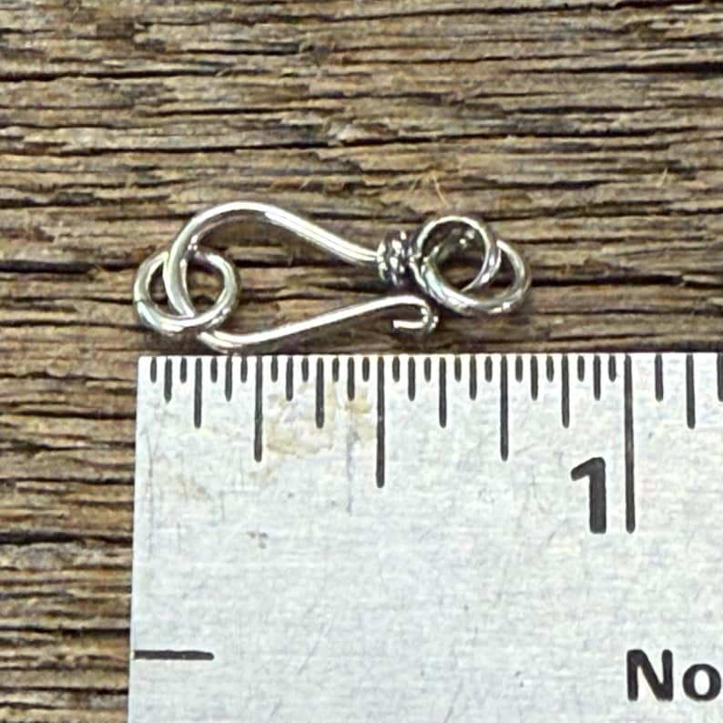 ¡Producto más vendido! Cierres de gancho y argolla de plata de ley - Cierres clásicos de Bali de 18 mm de largo - Legacy Silver Supplies T37/a imagen 4