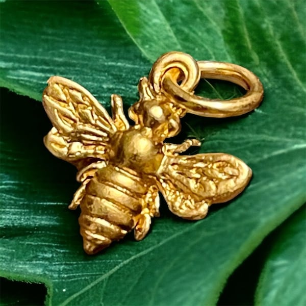 14K Gold Vermeil Honey Bee Charm or Pendant 14mm - Legacy Silver Supplies - C148