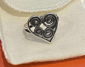 James Avery Retired Athenian Heart Ring | Sterling Silver | JA Box