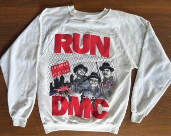 Vintage RUN DMC Tougher than Leder Sweatshirt Weiß Rap Hip Hop Crewneck Med