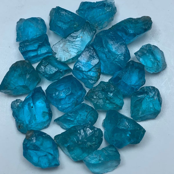 70.50 Carats Paraiba Color Facet grade rough Apatite from Madagascar for Lapidary, Gem cutter, rough blue Color, facet grade rough