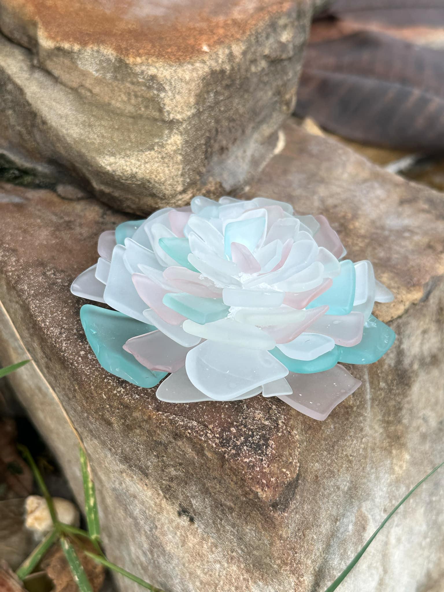 Seaglass Flower - Pink/Teal/White - large - Thumbnail 4