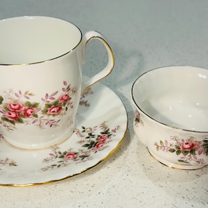 Royal Albert Lavender Rose Trio – Mug, Saucer & Sugar Bowl – Vintage English Bone China