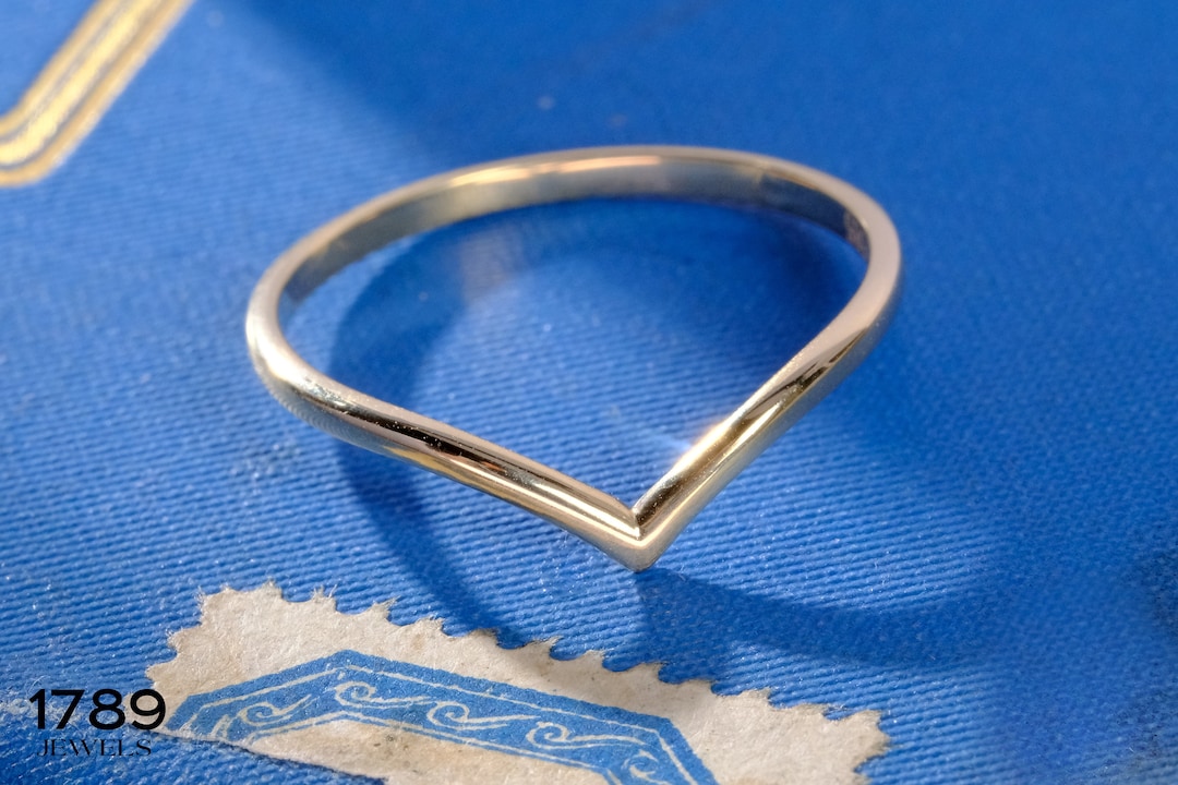 V Ring Gold, Wavy Ring, 14K Solid Gold Ring for Women, Guard Ring, Chevron Ring, Engagement Ring