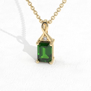 Emerald Necklace Real Gold for Women, 14K Solid Gold Emerald Cut Green Birthstone Pendant, Handmade Jewelry, Gemstone Engagement Necklace
