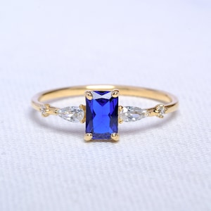 14K Solid Gold Blue Sapphire Engagement Ring, Emerald Cut Saphire September Birthstone Ring Women, Sapphire Pear and Round Side Diamond Ring