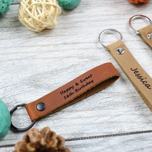 Personalized Leather Keychain, Gifts Under 10, BIRTHDAY GIFT, Gift for Her, Mens Gift, Unisex Gifts, Gift for Dad