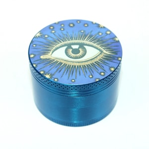 Divine Eye Grind: The Four Piece Grinder Which Comes with Fast USA Shipping