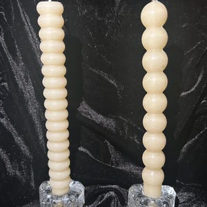 Bougie boutonnée rituelle