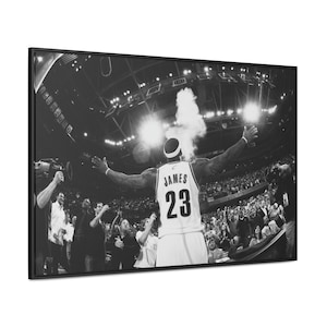 Lebron James Poster, Black and White Photography, NBA Poster, Man Cave Wall Art, Trendy Wall Art, Aesthetic Room Decor, Large Canvas Art