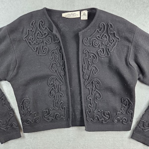 Cardigan Ellen Tracy da donna, taglia L, in lana nera, con lavorazione a volute e apertura frontale.