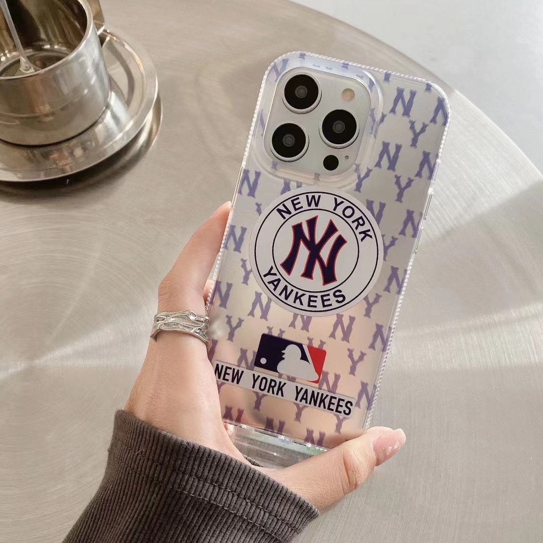 MLB Phone Wallet Sleeves  Official MLB Phone Wallet Sleeves – Skinit