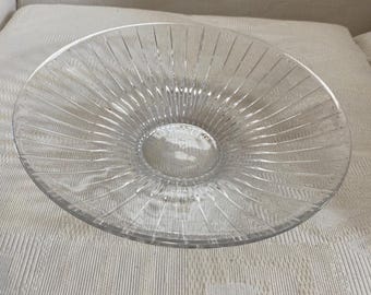 Mikasa Park Lane 12-inch Crystal Centerpiece Bowl with Vertical Cuts