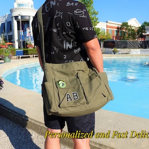 Sac à bandoulière en toile personnalisé, grand sac à bandoulière, grand sac à bandoulière avec fermeture éclair et plusieurs poches, sac de voyage de grande capacité