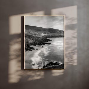 Impresión artística mural con fotografía irlandesa en blanco y negro, playa de Coumeenoole, Dingle, Kerry, Irlanda, póster, Ruta Salvaje del Atlántico, regalo de viaje a Irlanda